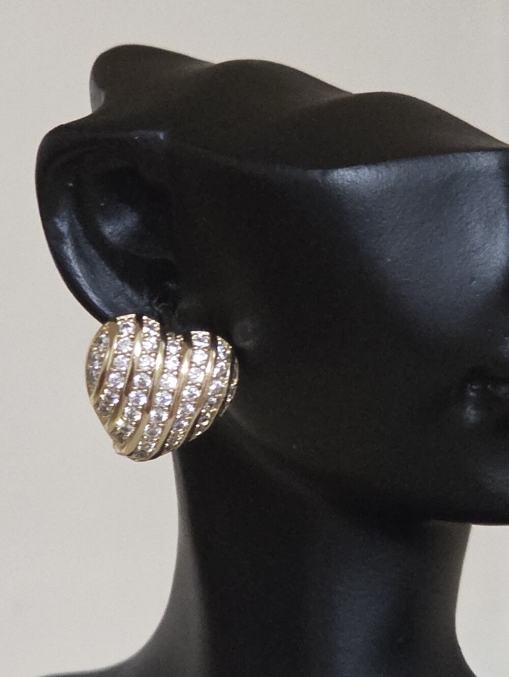 Stunning Xuping Gold Plated ribbed huggie hoop earrings encrusted with spark